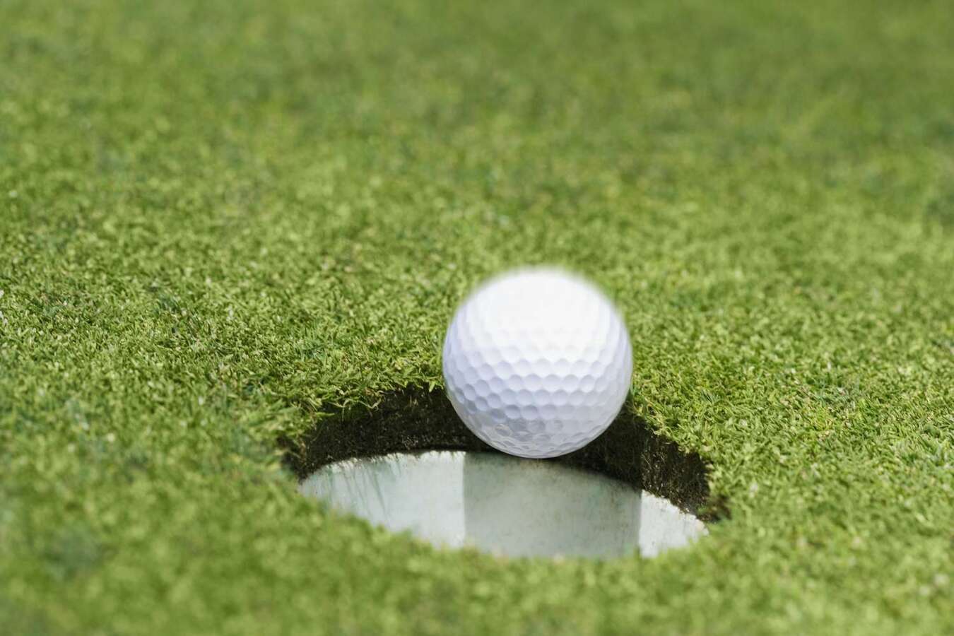 Image of Hole in One Sponsorship / Commanditaire trou d'un coup