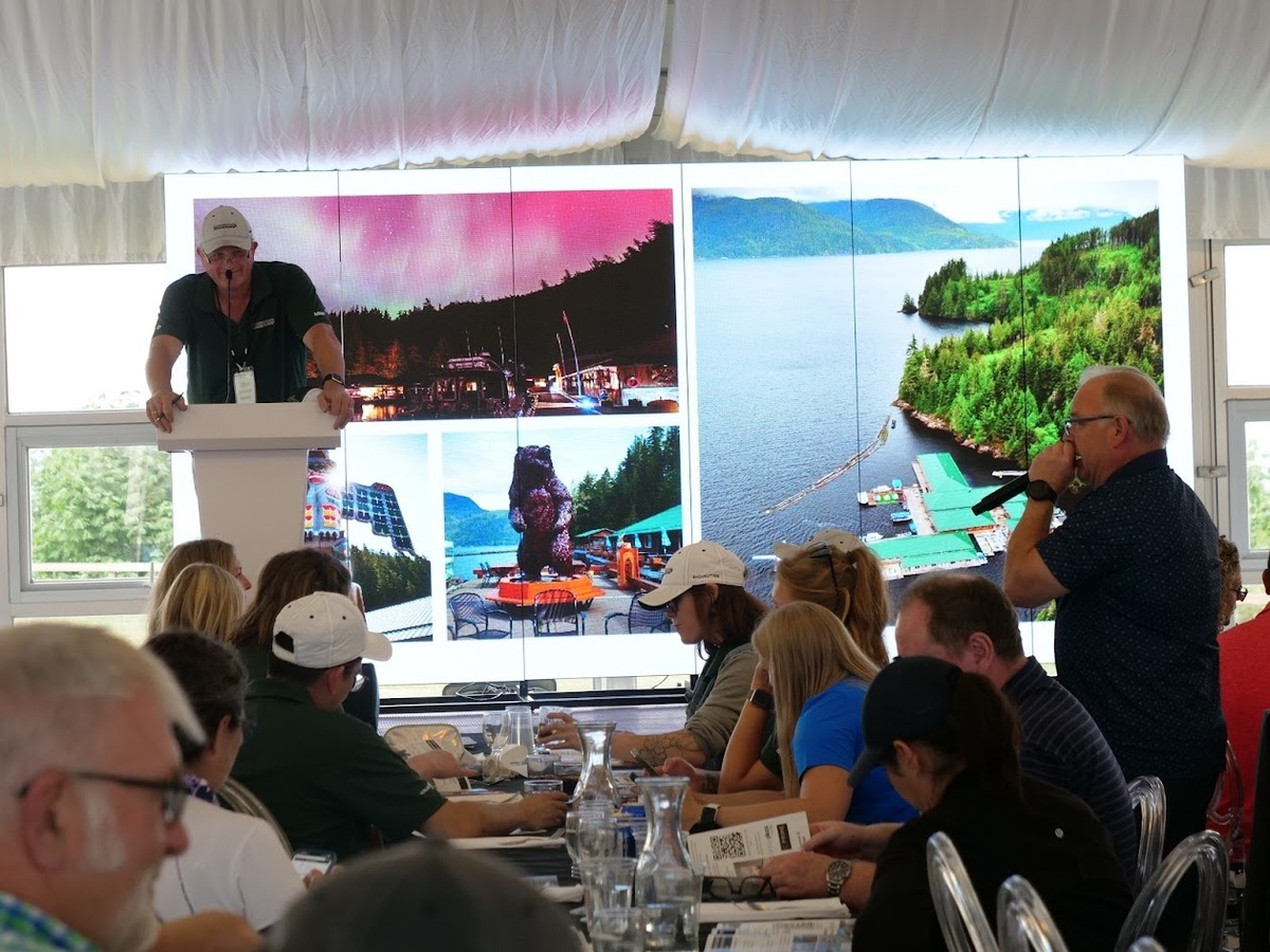 Image of SPONSOR: LIVE AUCTION 