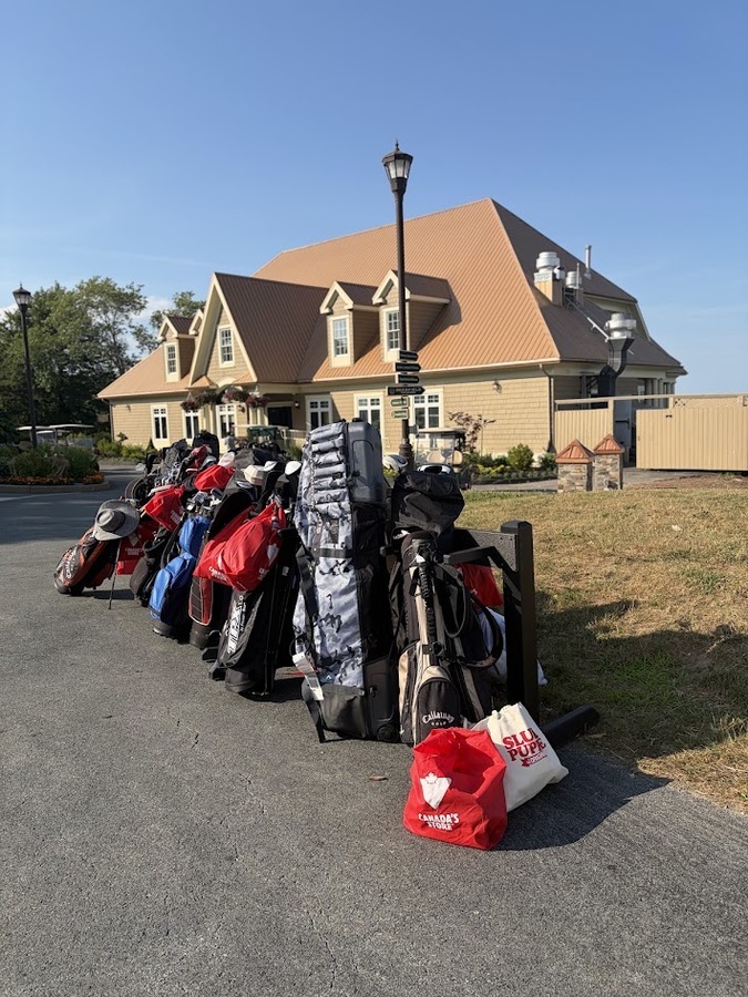 Image of Golf club rentals to be flexed