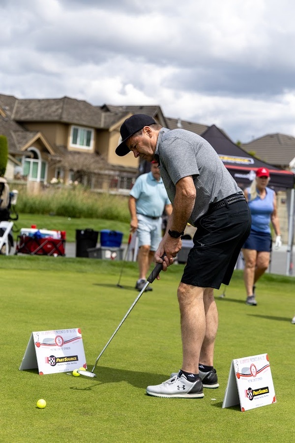 Image of SPONSOR: PUTTING CONTEST - 6K plus bring two (2) $25 gift cards