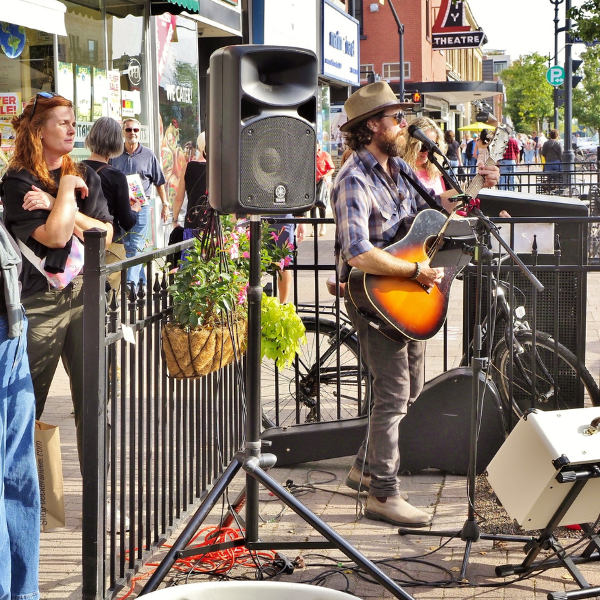 Town of Collingwood 2024 Special Event Sponsorship Opportunities - Default Image of Collingwood Art Crawl: Performer Sponsor (September 21)