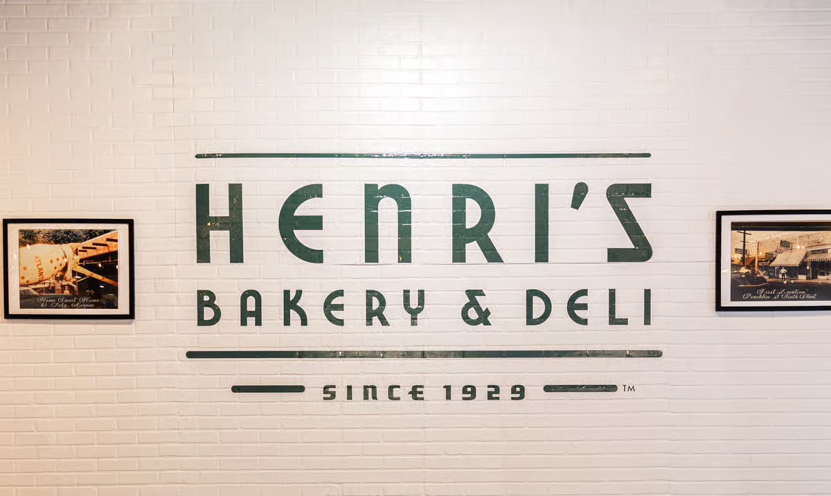 Henri's Bakery & Deli